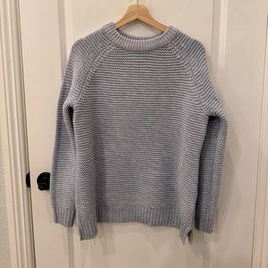 Vero Moda Sweater. Never worn not really my color. SLIGHTLY oversized fit